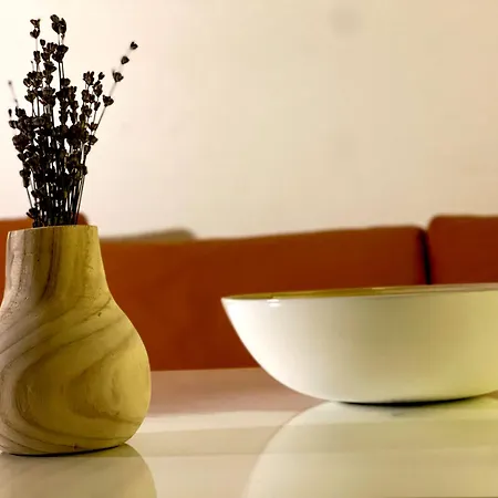 Appartement Main Street Sunshine 2 King Bdr *