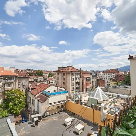 Apartamento Spacious Flat On Sofia's Main Street *