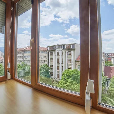 Spacious Flat On Sofia's Main Street Apartamento Sófia