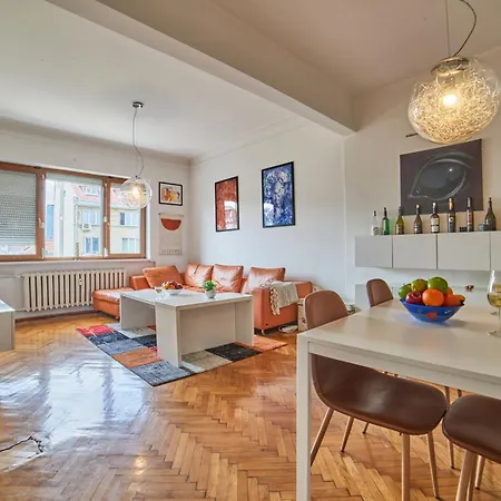 Appartamento Spacious Flat On Sofia's Main Street *