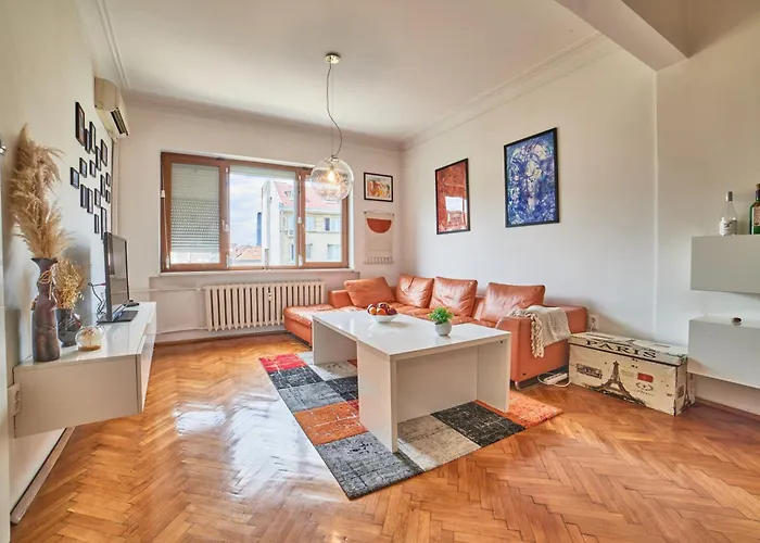 Main Street Sunshine 2 King Bdr