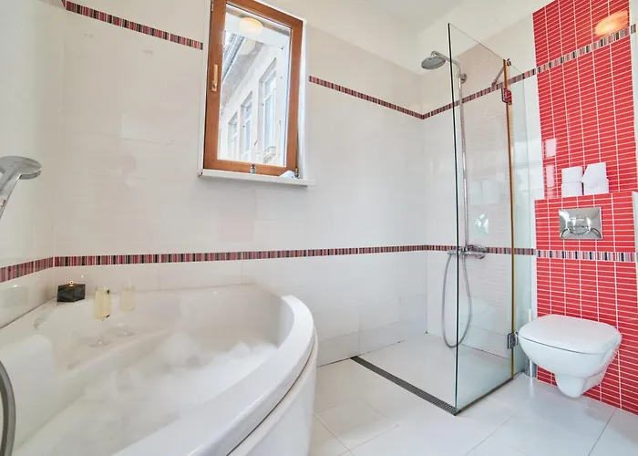 Main Street Sunshine 2 King Bdr Sofia